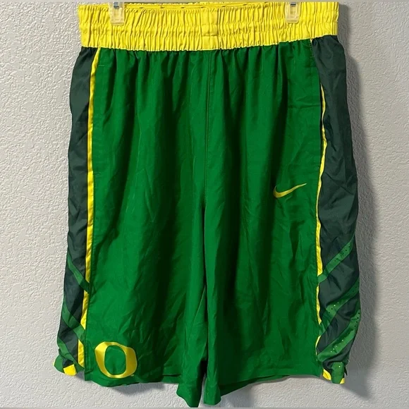 Nike Oregon Ducks Basketball shorts Xl - Picture 2 of 4
